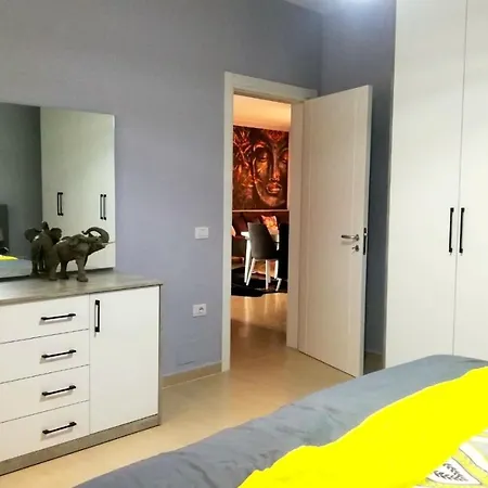 S.e.v. Sunset Homes * Avlonya
